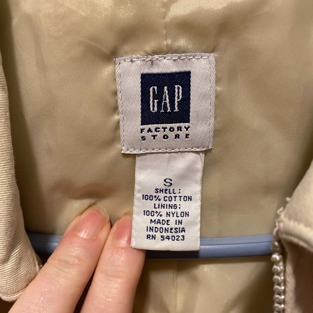 GAP Jacket - Picture 2 of 3